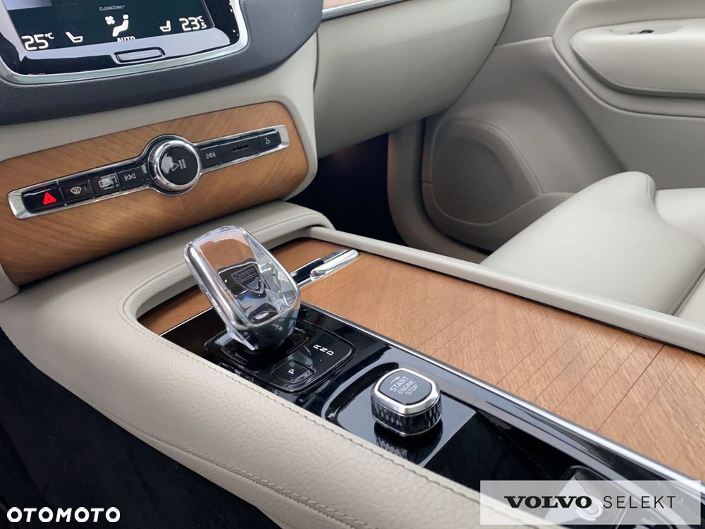 Volvo XC 90 - 16