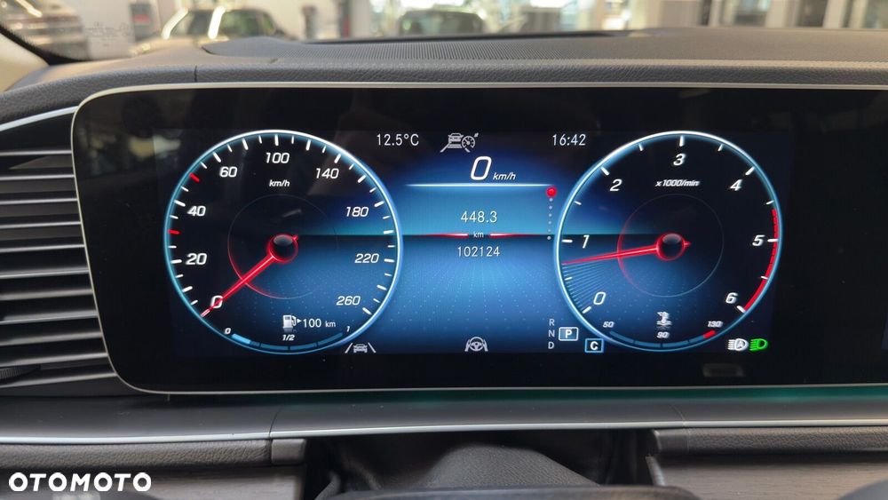 Mercedes-Benz GLS - 36