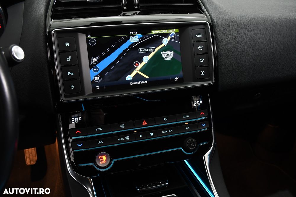 Jaguar XE 20d AWD Aut. R-Sport - 14