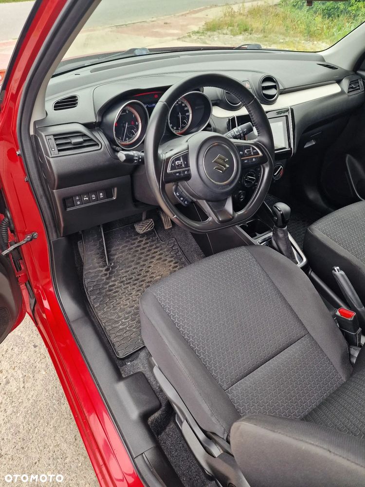 Suzuki Swift 1.2 Dualjet SHVS Premium Plus CVT - 17
