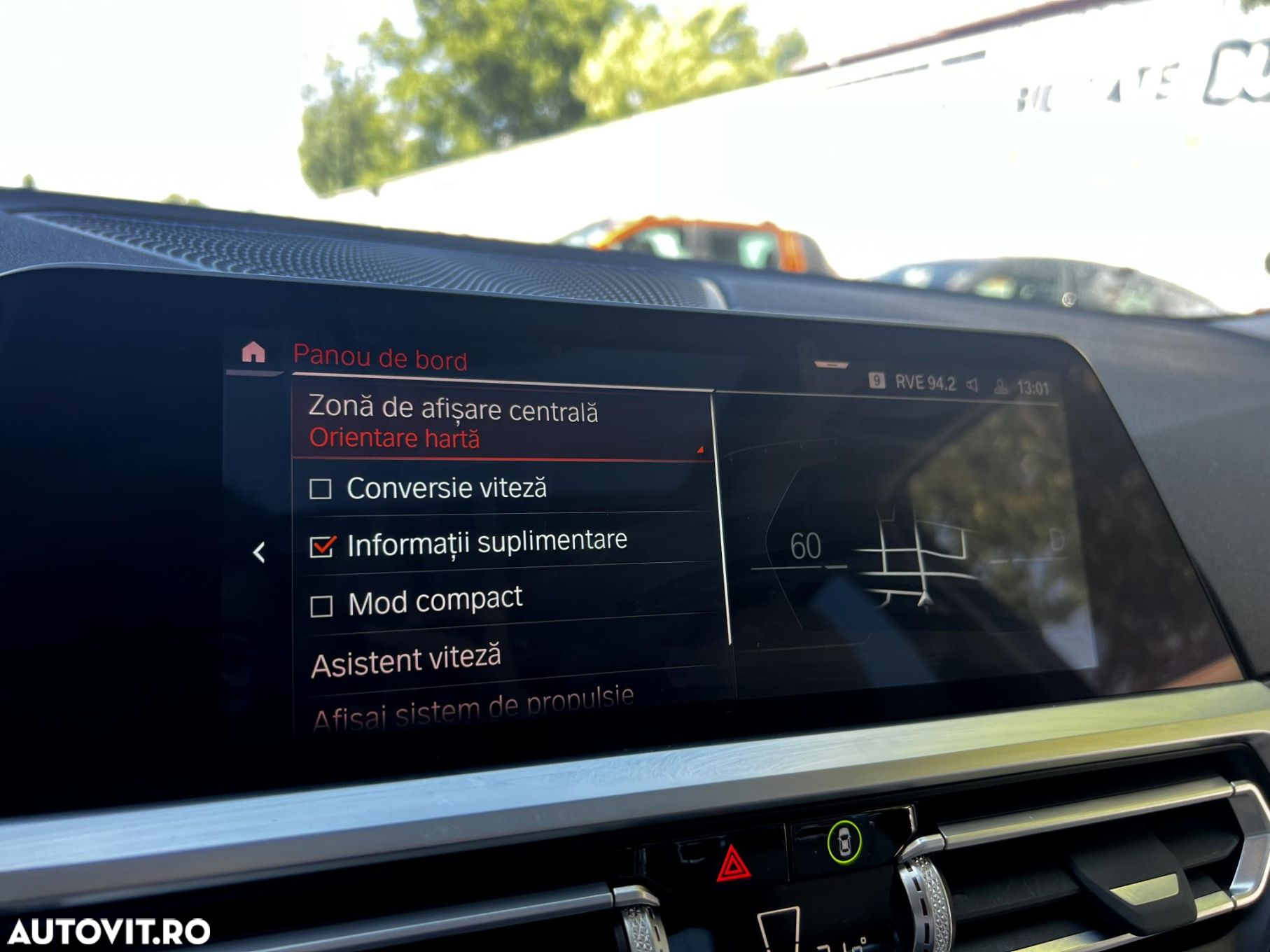 BMW Seria 3 318d Aut. - 32