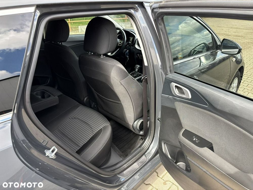 Kia Ceed 1.5 T-GDI Business Line DCT - 18