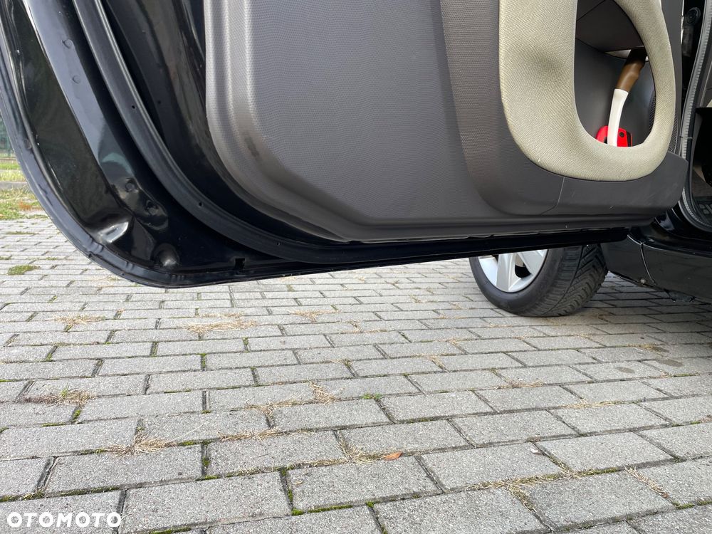 Nissan Micra - 30