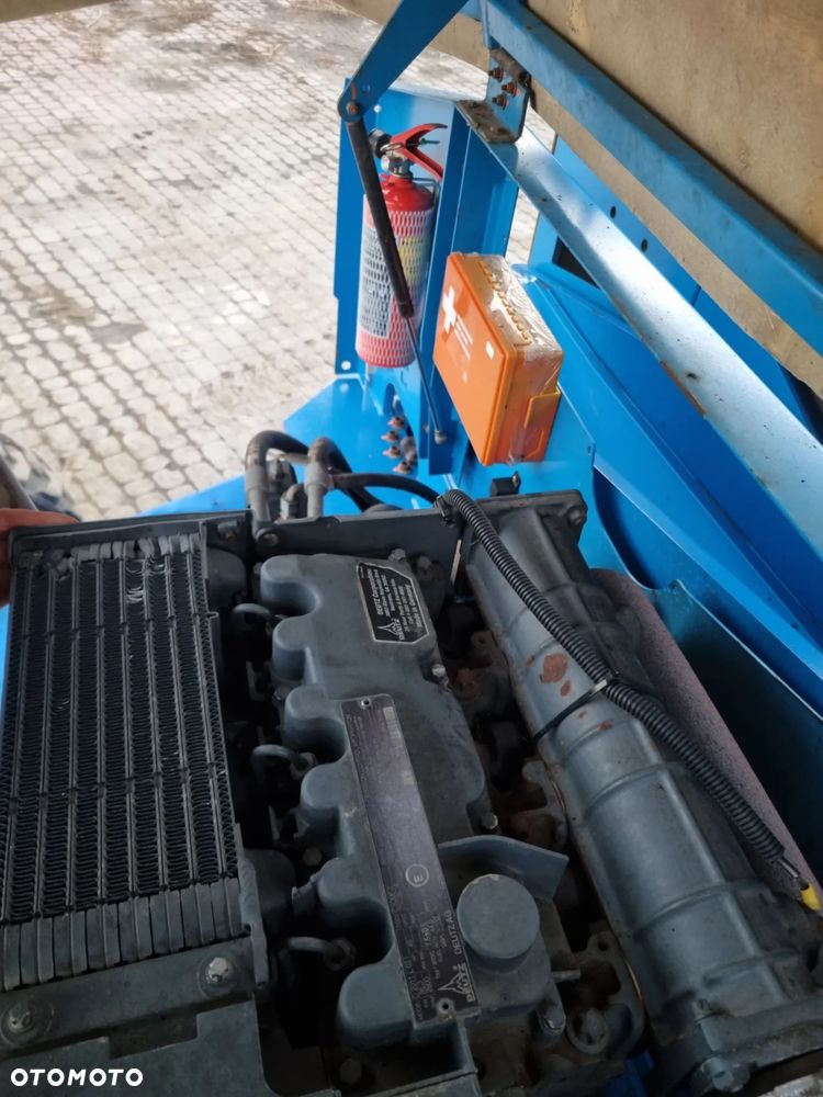 Genie S-45 Zwyżka Podnośnik Teleskopowy terenowy 4x4 wysokość 16 m Silnik DEUTZ jak Nowa IMPORT NORWEGIA 2009r Spalinowo- elektryczna Zadbana. Zero luzów wycieków! Okazja! 2 x Sterowanie maszyną góra i dół - 27