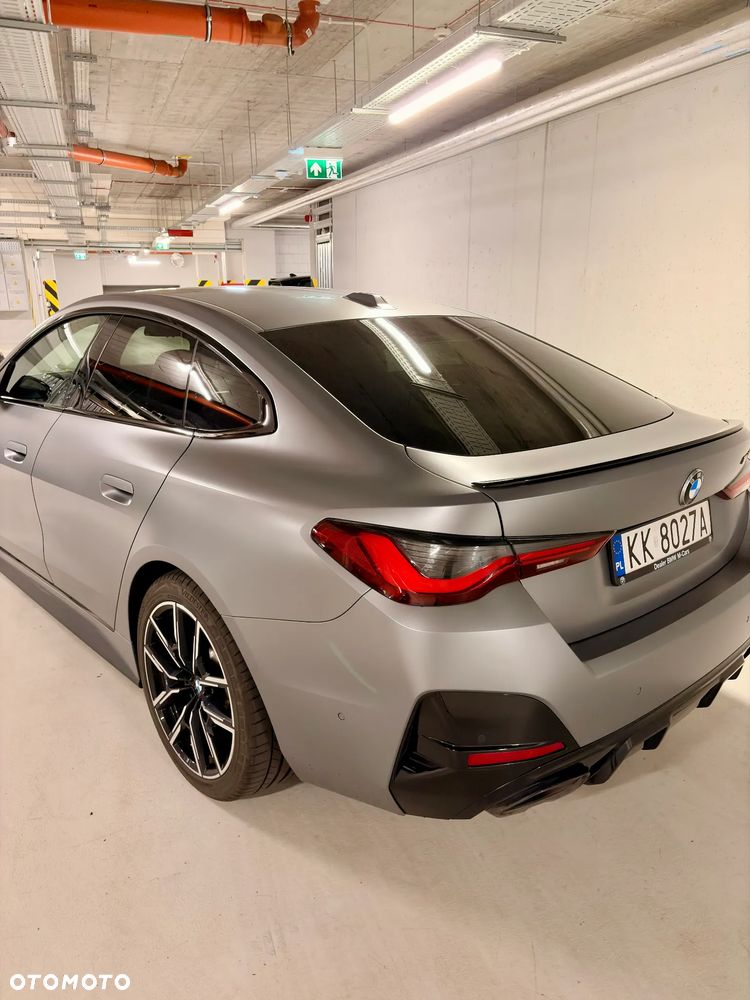BMW Seria 4 M440i xDrive mHEV - 14