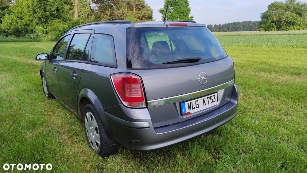 Opel Astra 1.6 Caravan Enjoy - 11