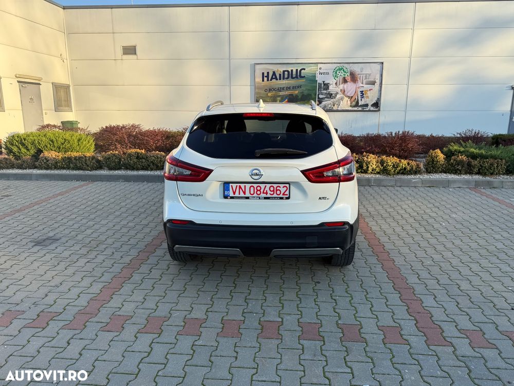 Nissan Qashqai 1.2 DIG-T N-Connecta - 10