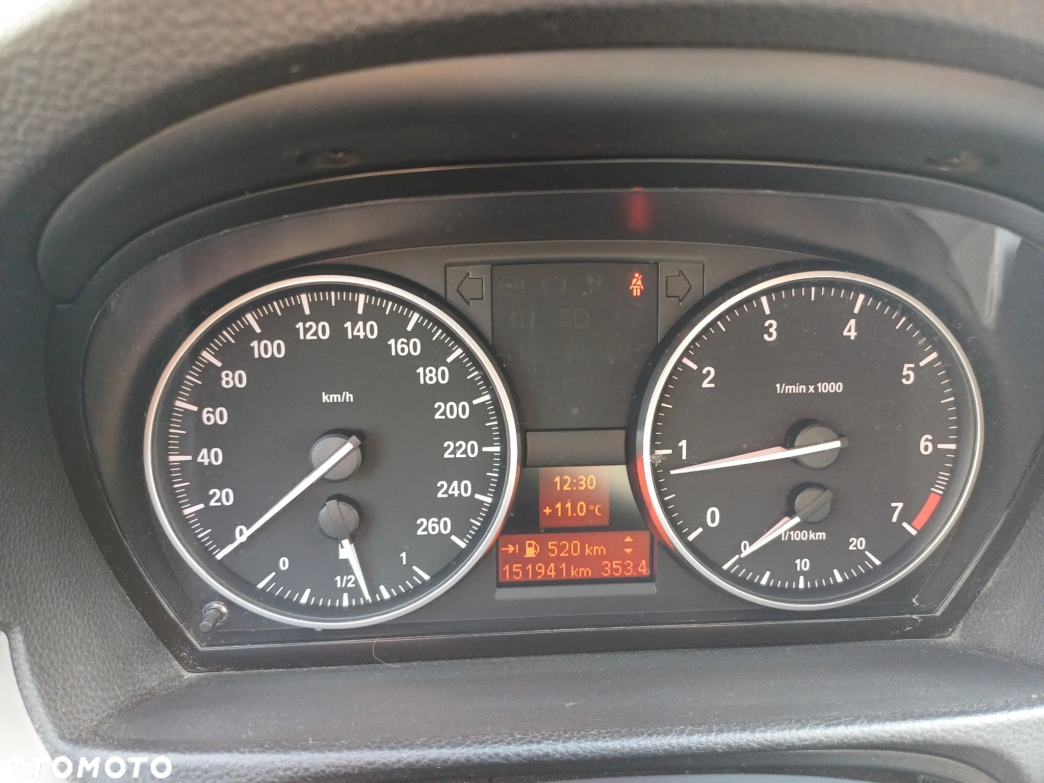 BMW Seria 3 318i - 14