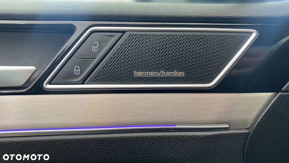 Volkswagen Passat - 26