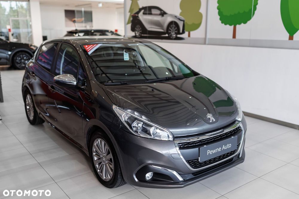 Peugeot 208 1.2 PureTech GPF Signature S&S - 11