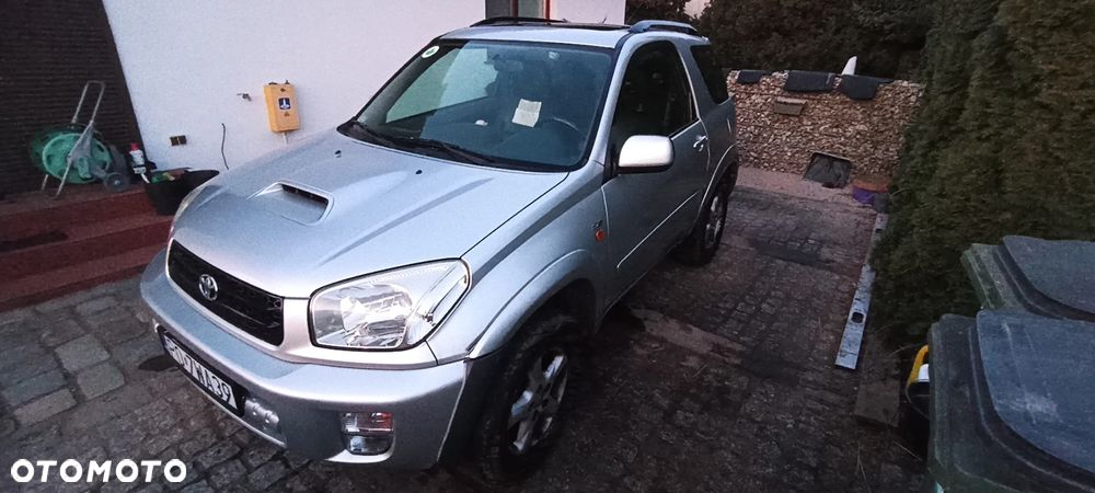 Toyota RAV4 - 1
