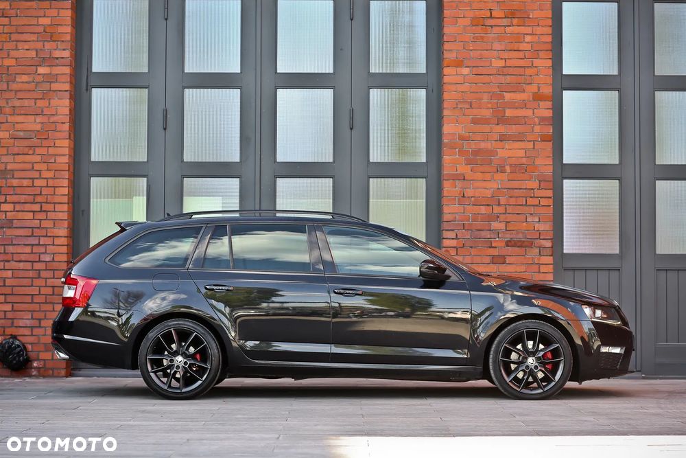 Skoda Octavia 2.0 TDI 4x4 RS Challenge DSG - 2
