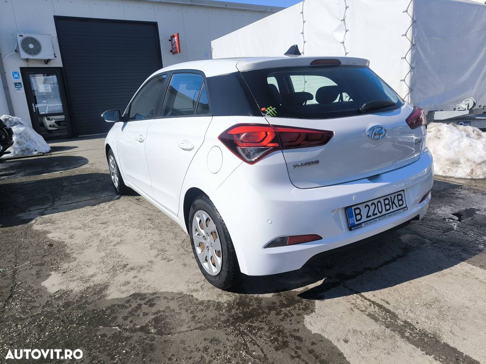 Hyundai i20 - 3