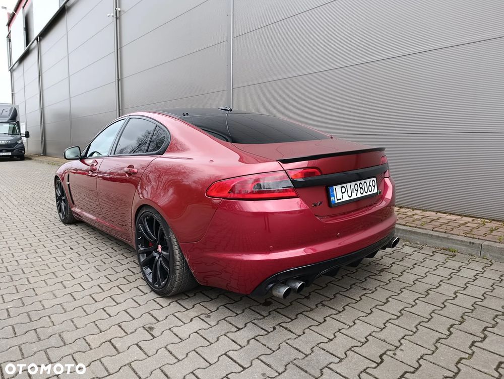 Jaguar XF 4.2 SV8 - 22