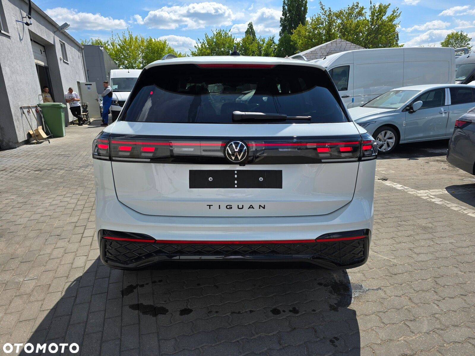 Volkswagen Tiguan - 9