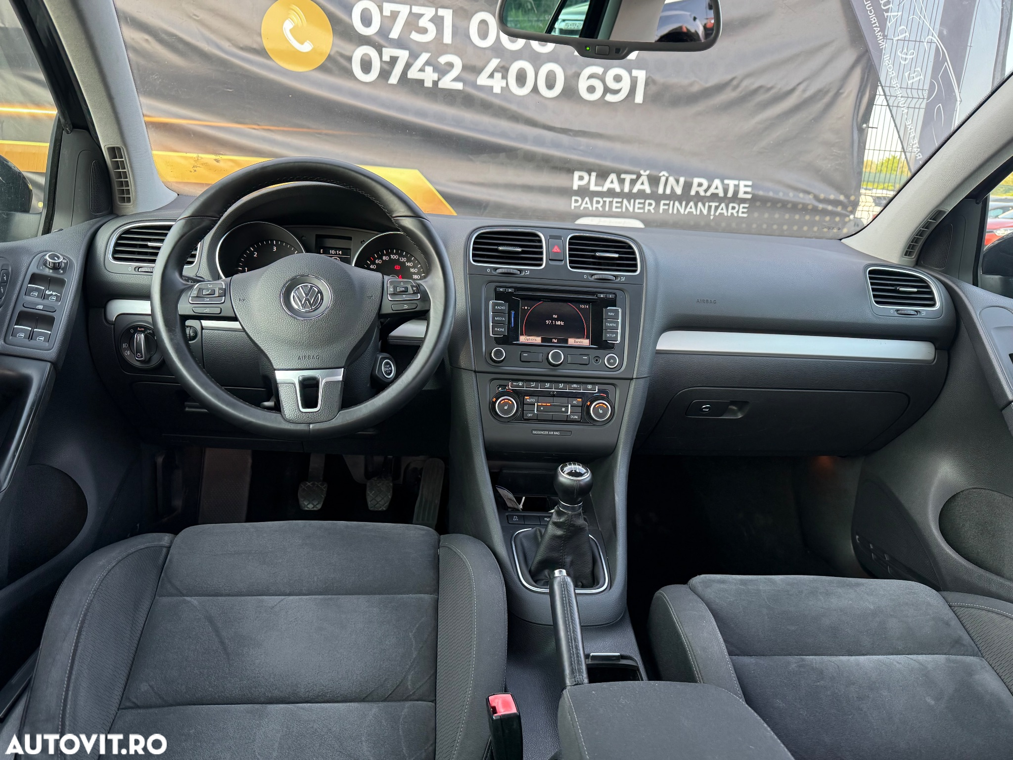 Volkswagen Golf 1.6 TDI BlueMotion Technology DPF Comfortline - 8