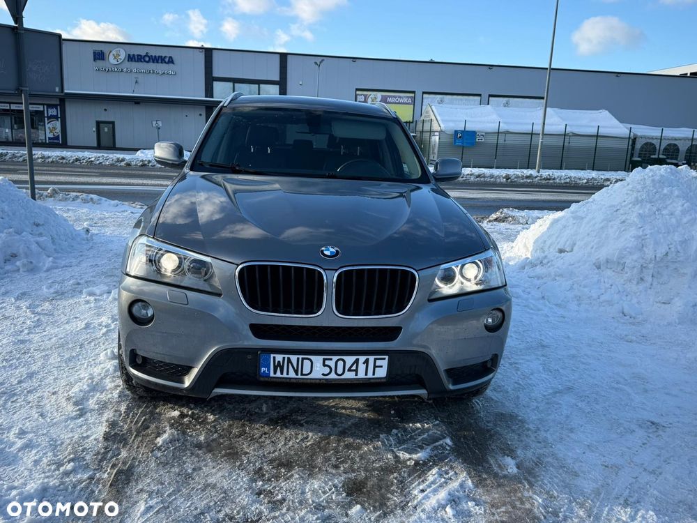 BMW X3 xDrive20i Advantage - 5