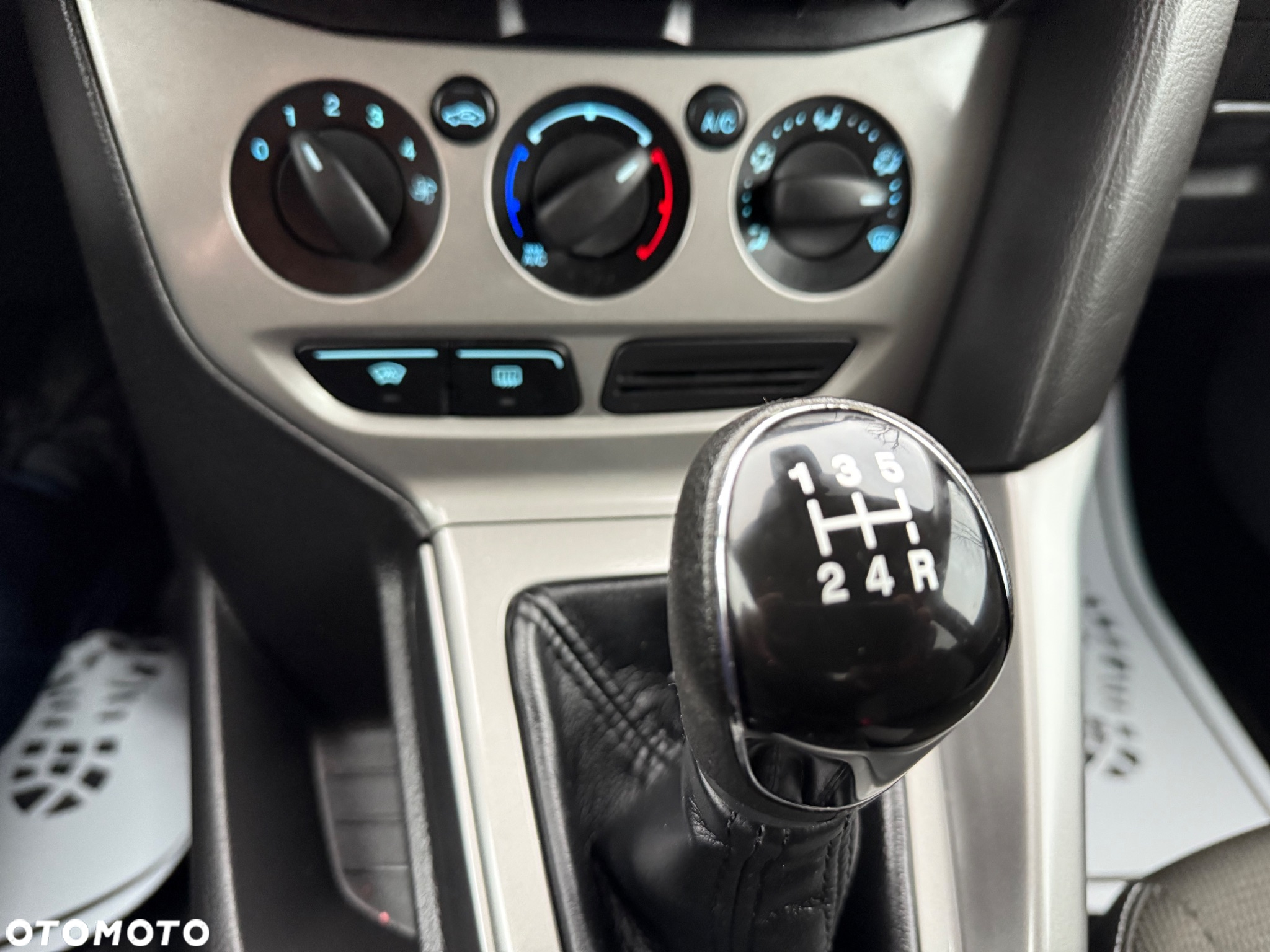 Ford Focus 1.6 Trend - 13