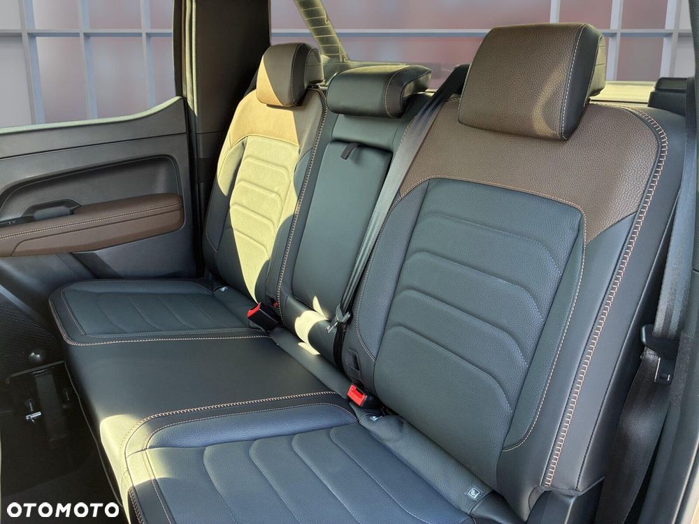 Volkswagen Amarok - 15