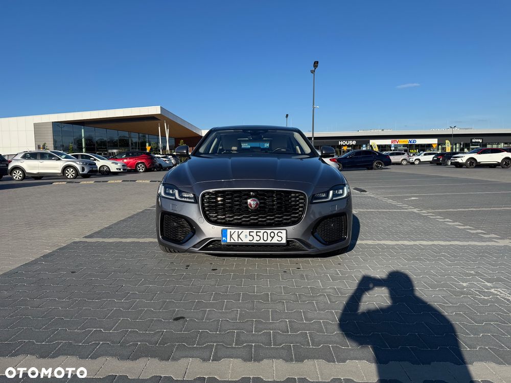 Jaguar XF 2.0 P250 R-Dynamic Black - 3
