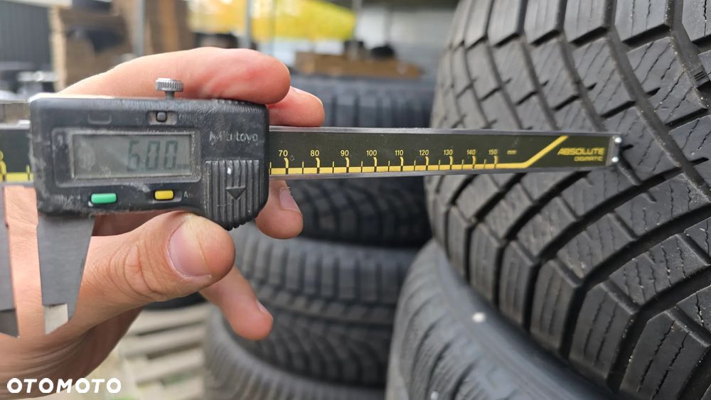 Opony zimowe Yokohama 235/55/R20 - 7