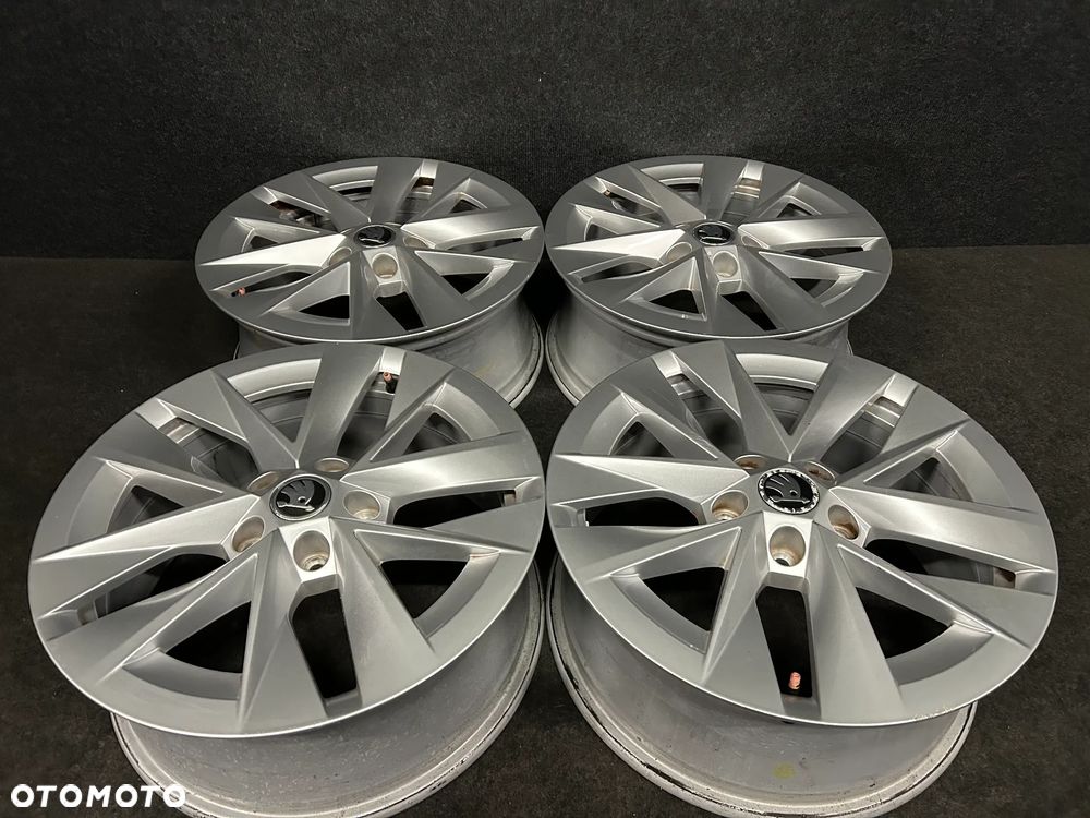 Alufelgi Skoda Octavia IV, III, Karoq, VW Golf 6, 7, Caddy, Touran 17 cali 5x112 4szt. Ładne! - 4