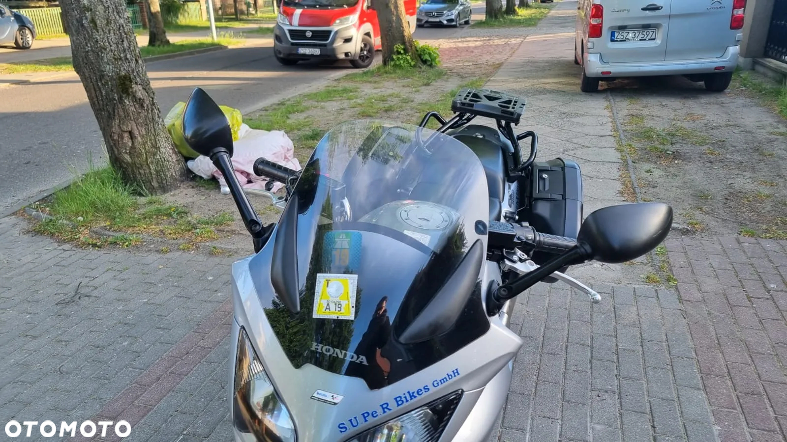 Honda CBF - 34