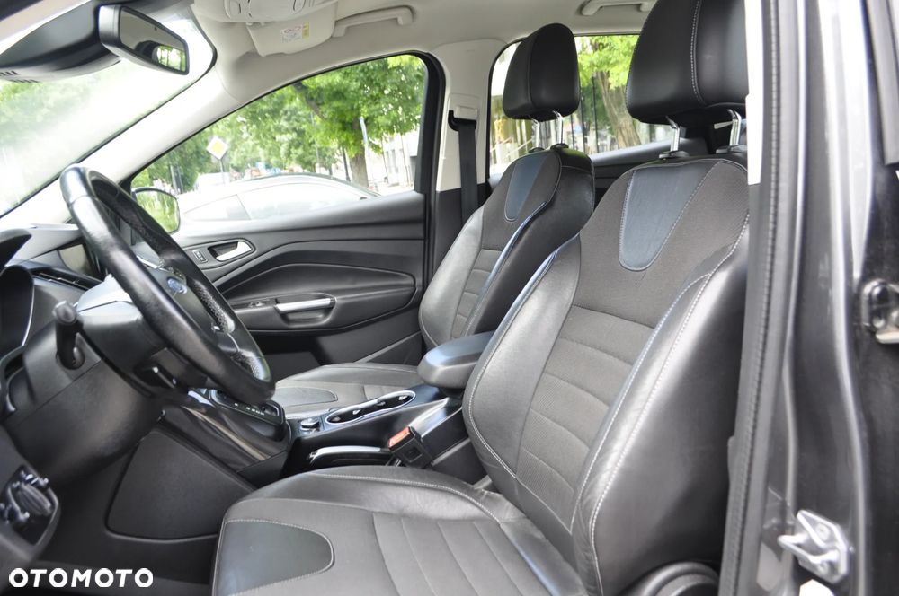 Ford Kuga - 12