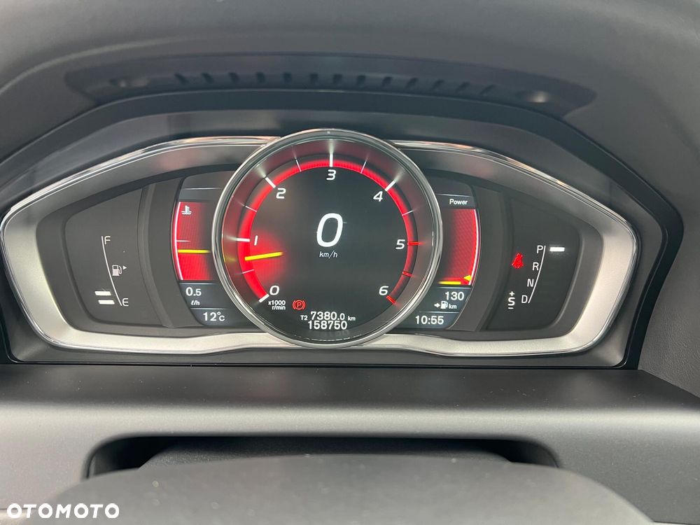 Volvo XC 60 D4 AWD Summum - 24
