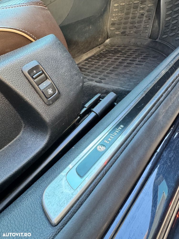Volkswagen Passat Variant 2.0 TSI Exclusive - 18