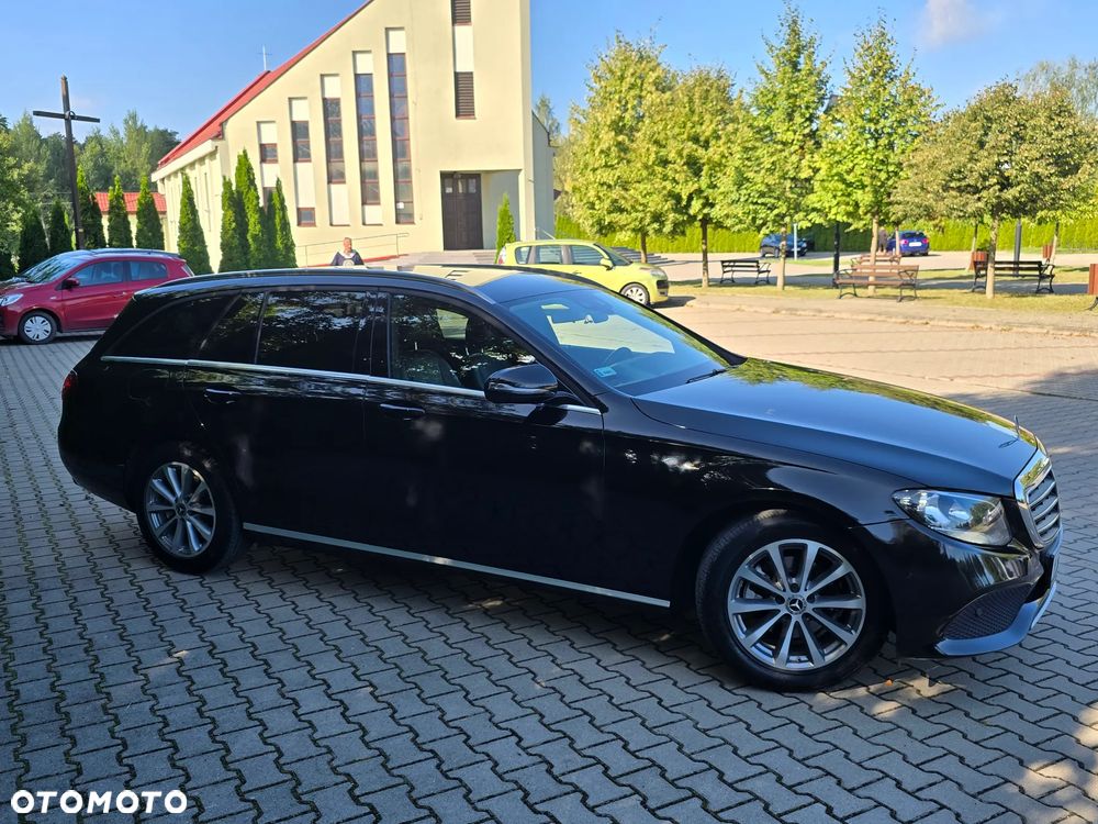 Mercedes-Benz Klasa E 200 9G-TRONIC - 5
