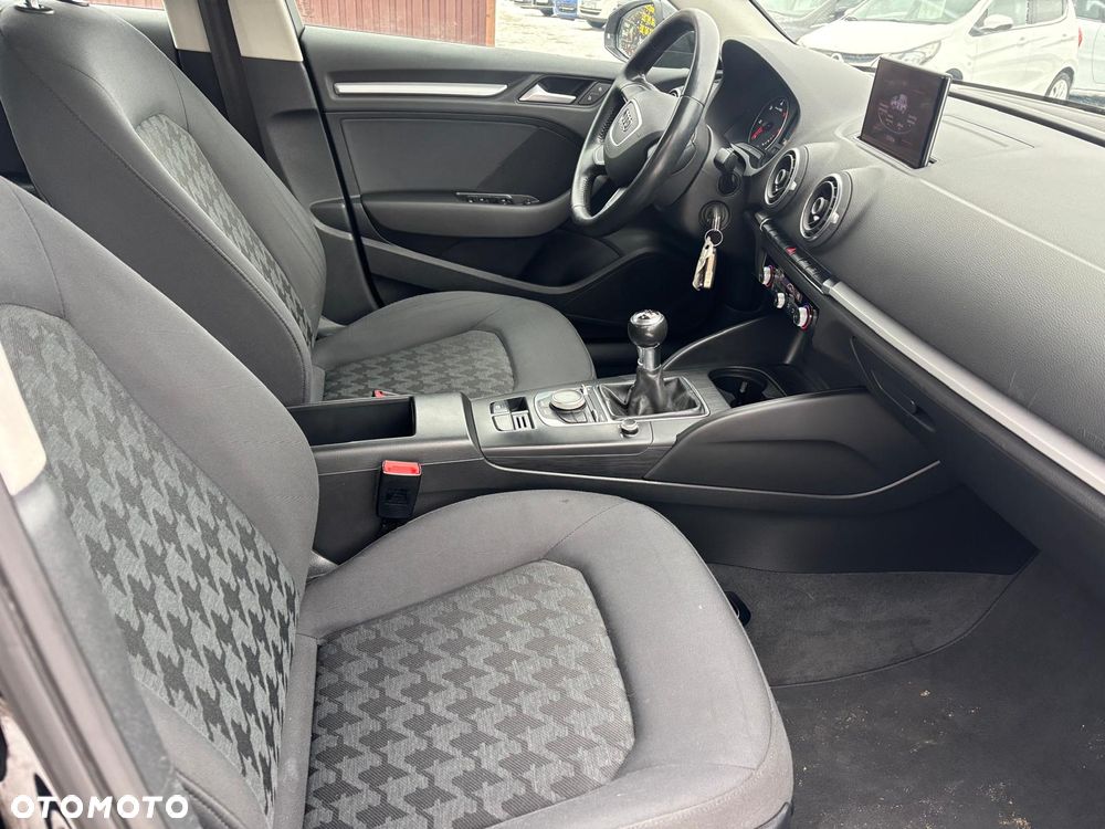 Audi A3 Sportback 1.6 TDI clean diesel Attraction - 23