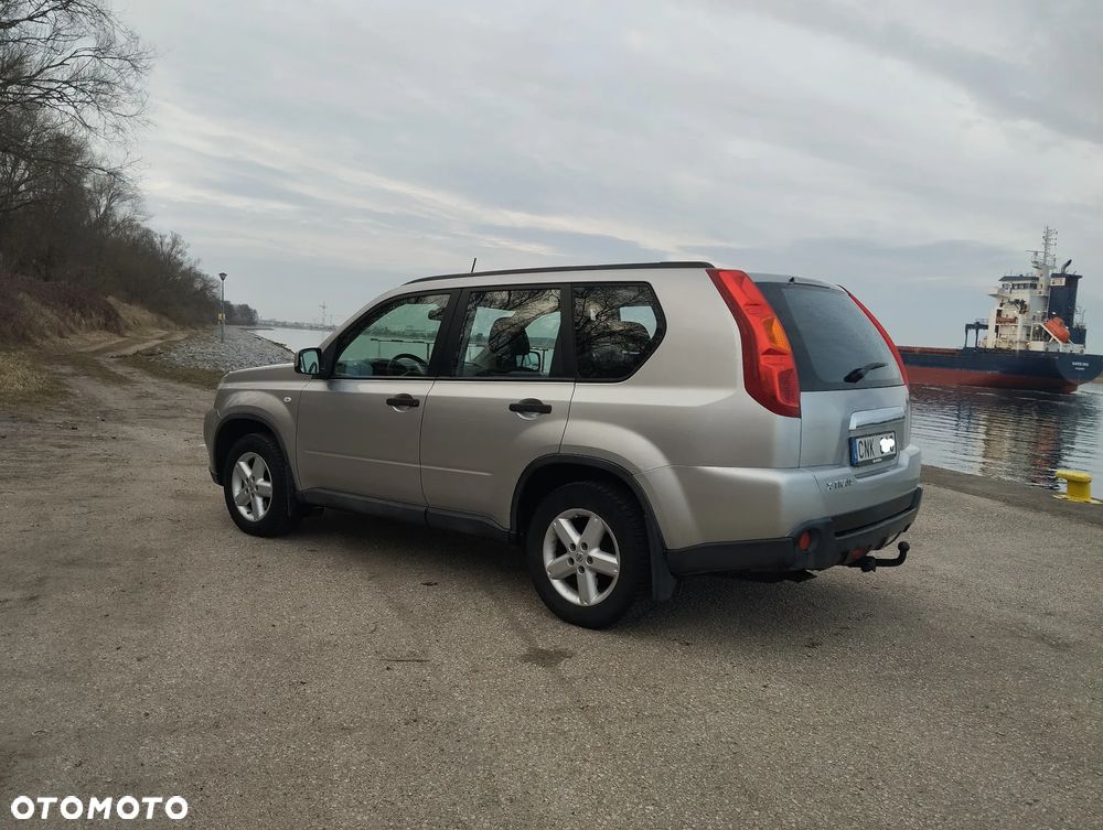 Nissan X-Trail 2.0 dCi 4x4 DPF Automatik SE - 1