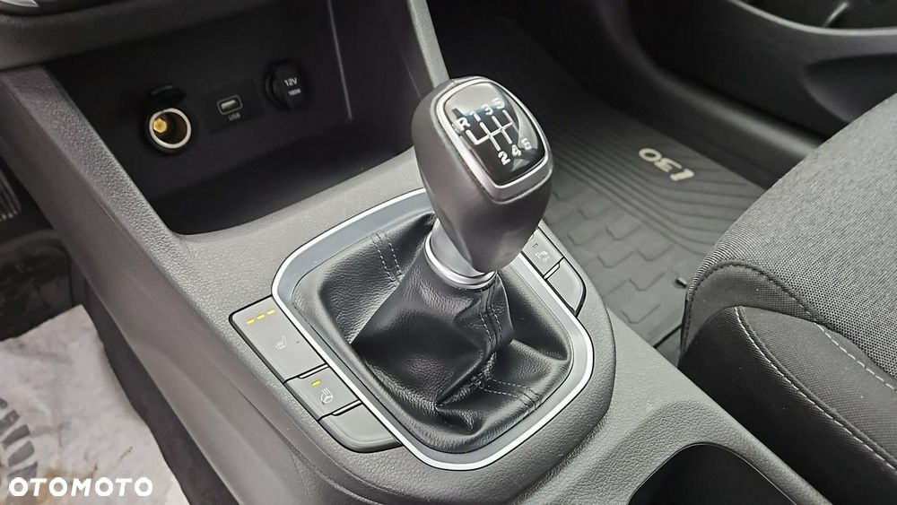 Hyundai i30 1.0 T-GDI Smart - 18