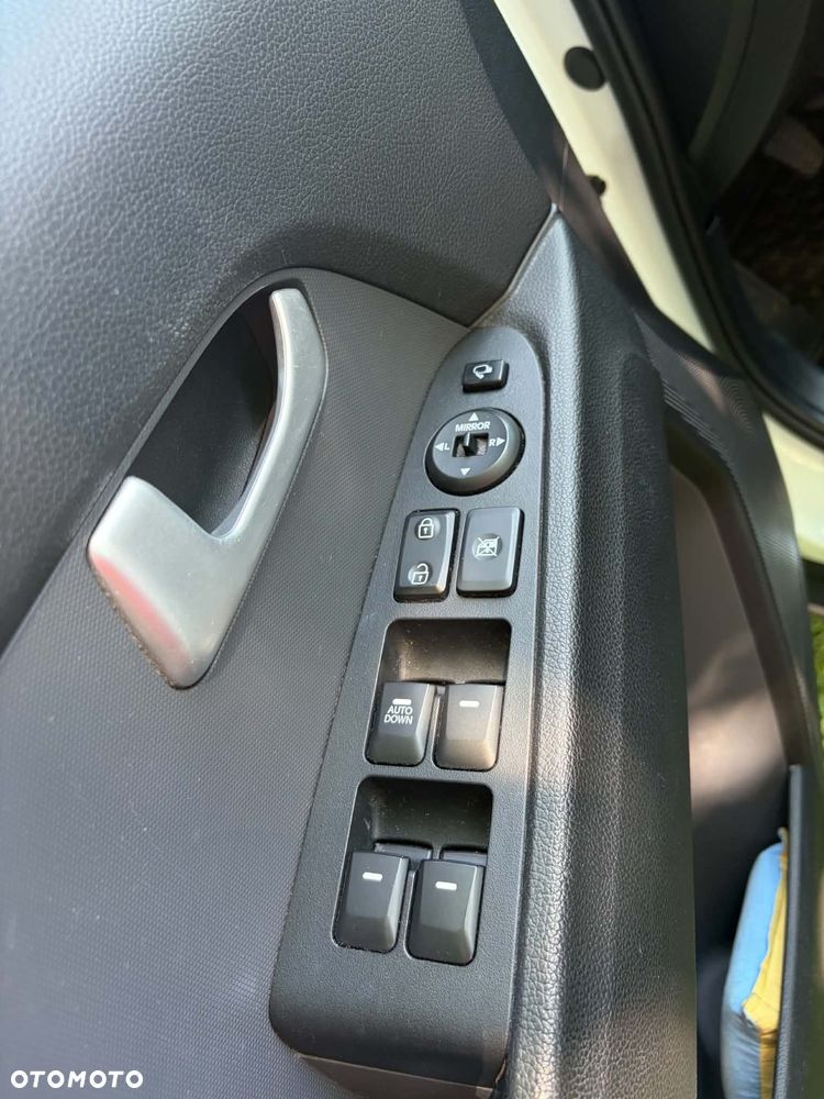 Kia Sportage 1.7 CRDI 2WD Attract - 11