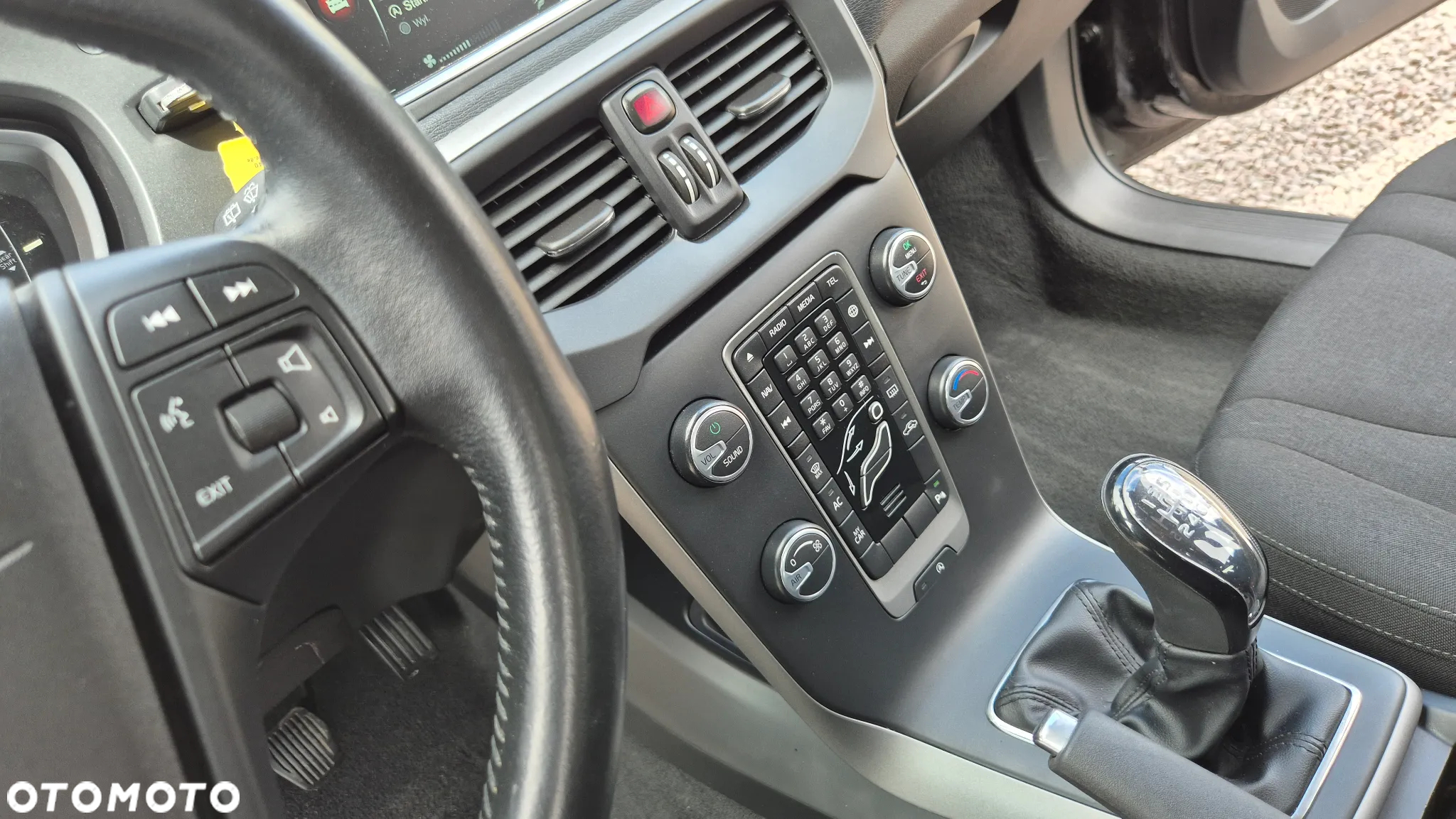 Volvo V40 D2 - 22
