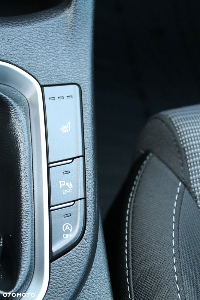 Hyundai i30 1.4 Premiere Comfort - 19