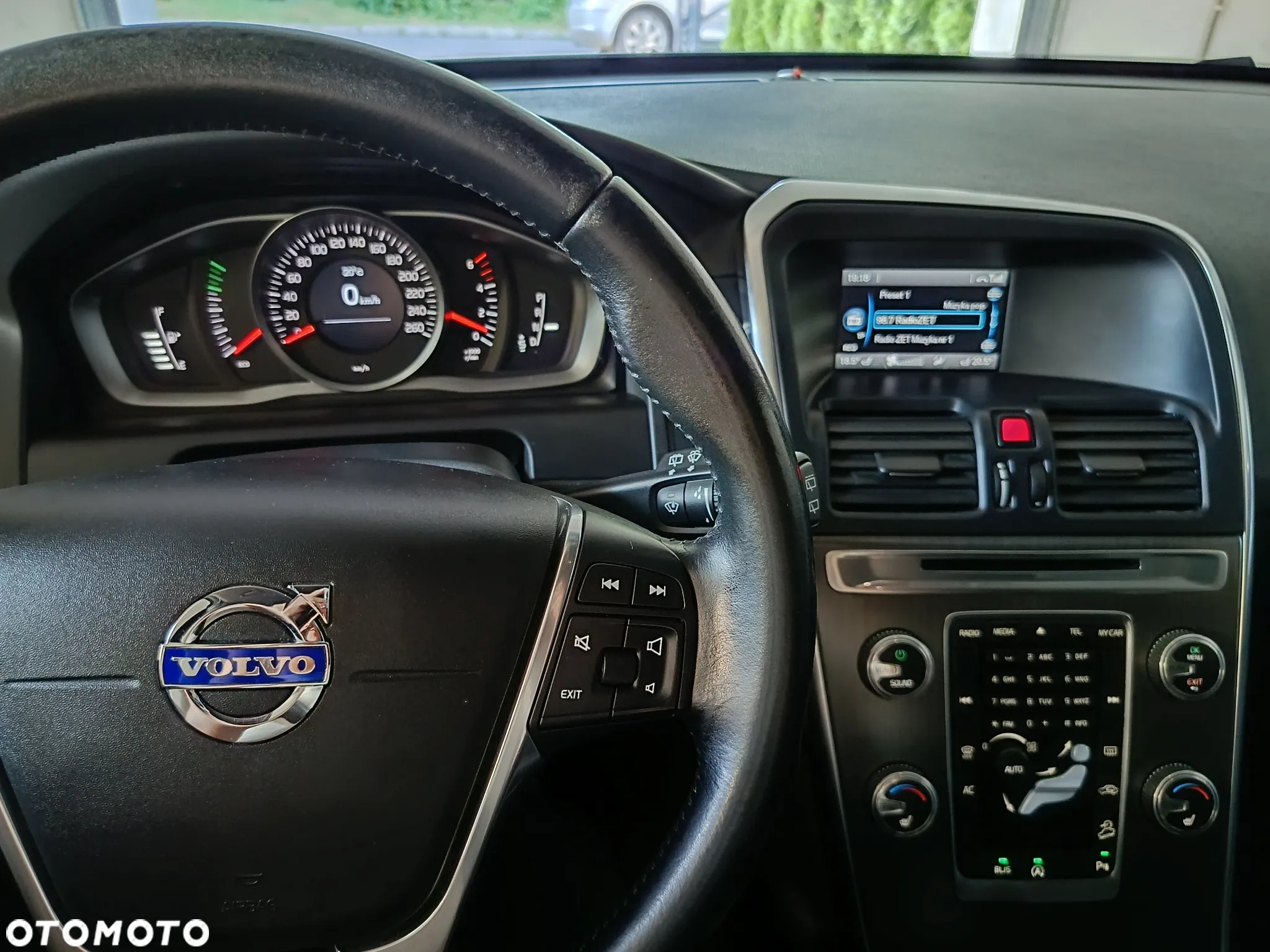 Volvo XC 60 D5 AWD Momentum - 15