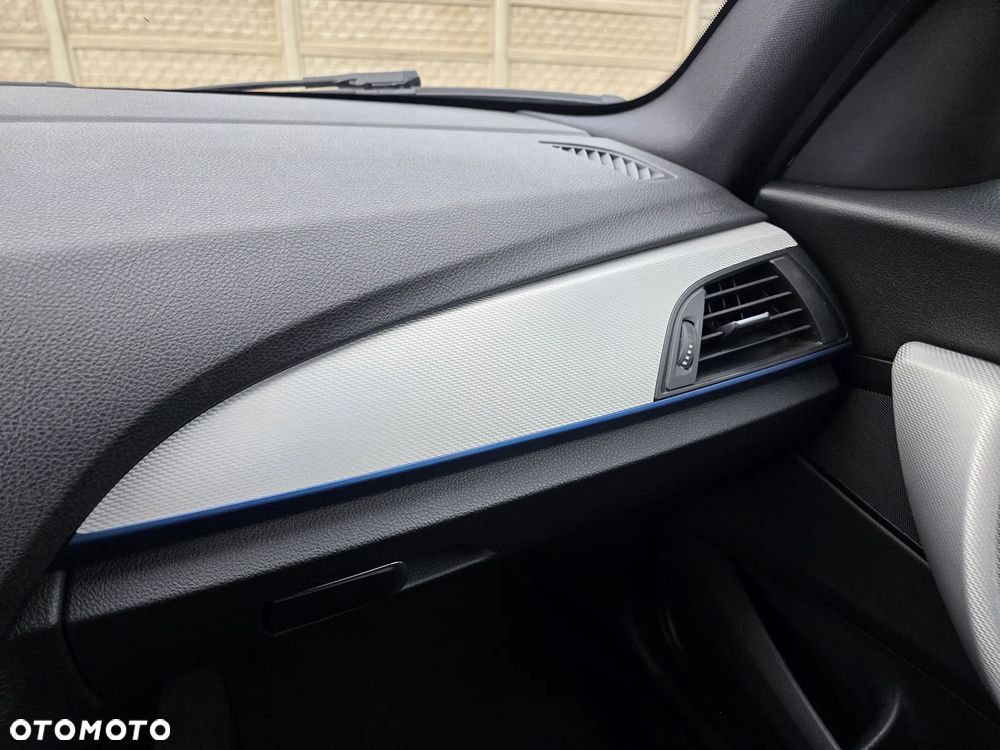 BMW Seria 1 120d Sport-Aut Sport Line - 25