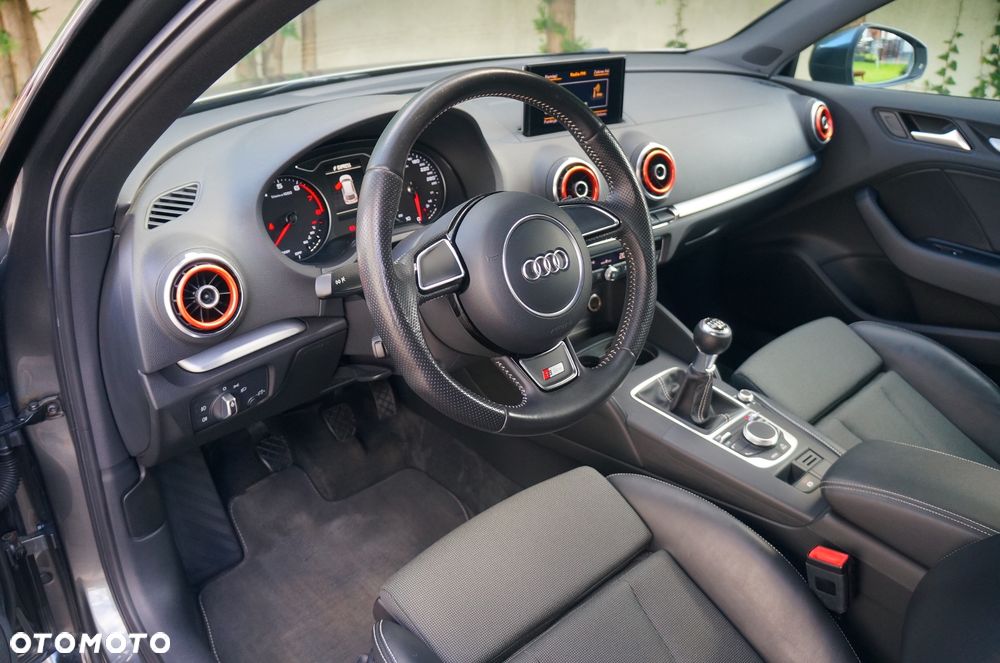Audi A3 Sportback 1.4 TFSI cylinder on demand ultra S line Sportpaket - 24
