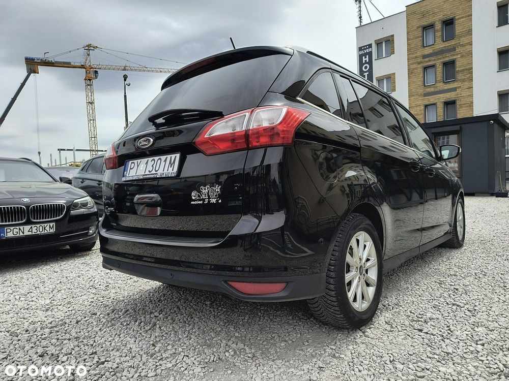 Ford Grand C-MAX - 25