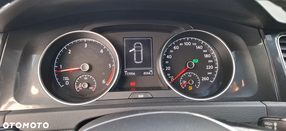 Volkswagen Golf - 10