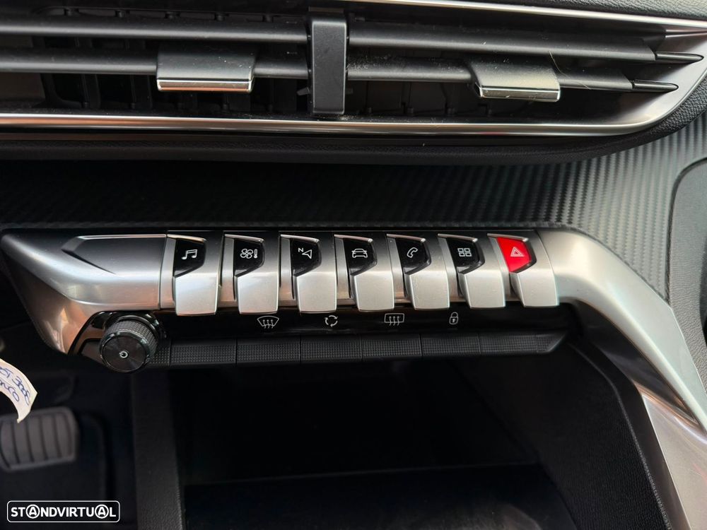 Peugeot 3008 1.5 BlueHDi Allure EAT8 - 16