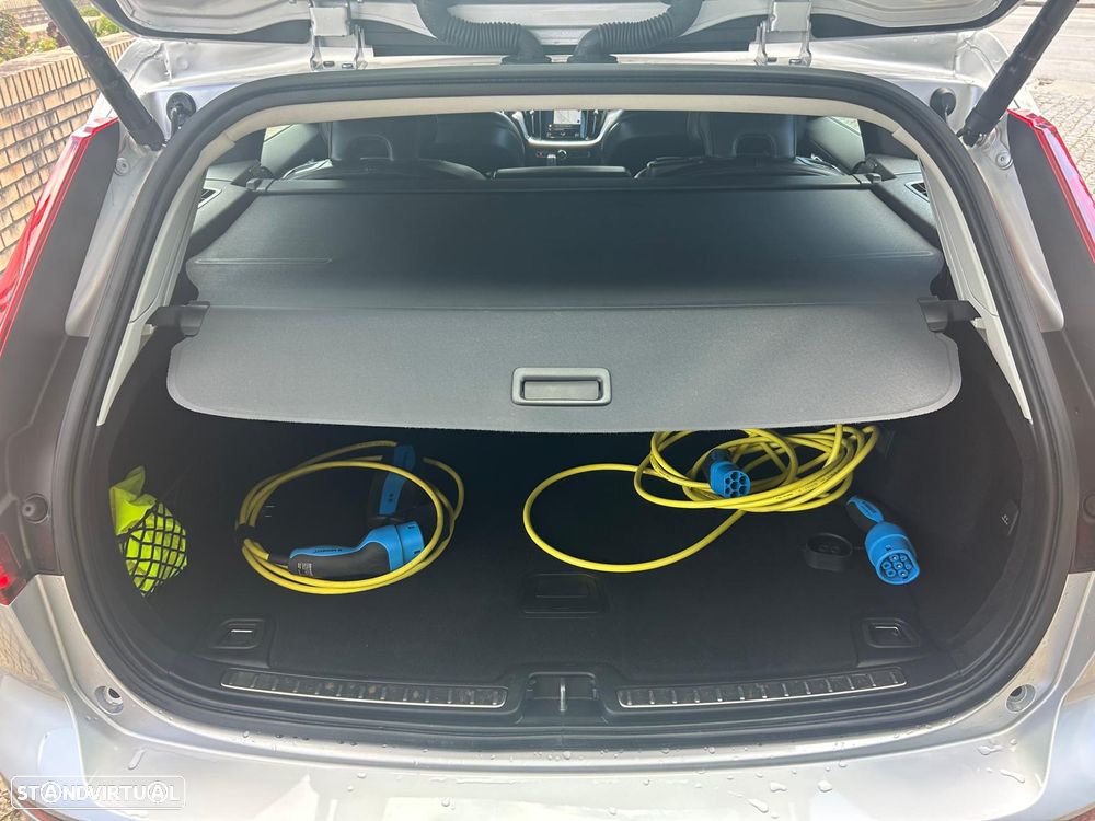 Volvo V60 2.0 T8 AWD TE Inscription - 23