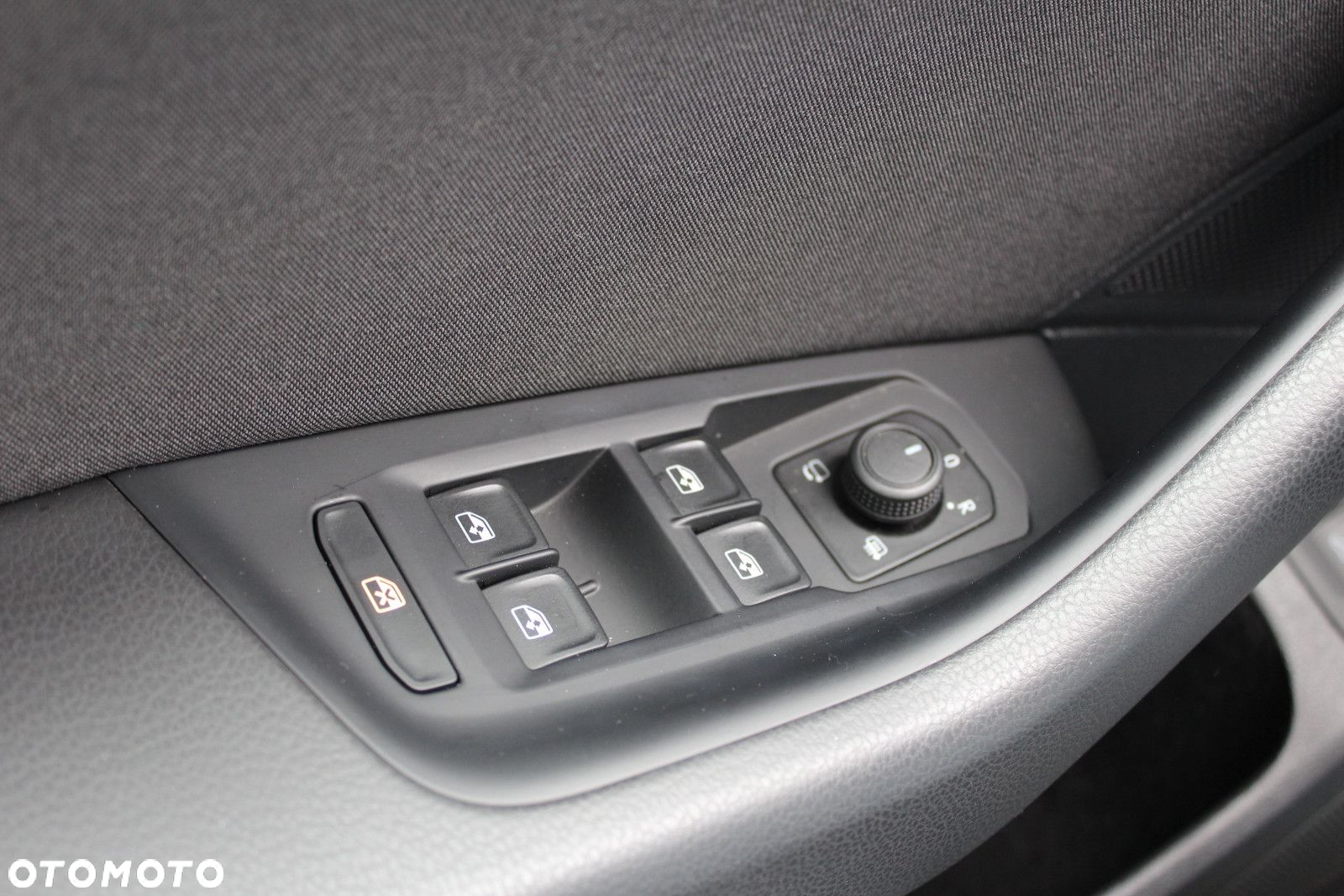 Volkswagen Passat 1.5 TSI EVO Business DSG - 25