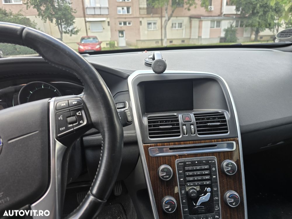 Volvo XC 60 D5 AWD Summum - 3