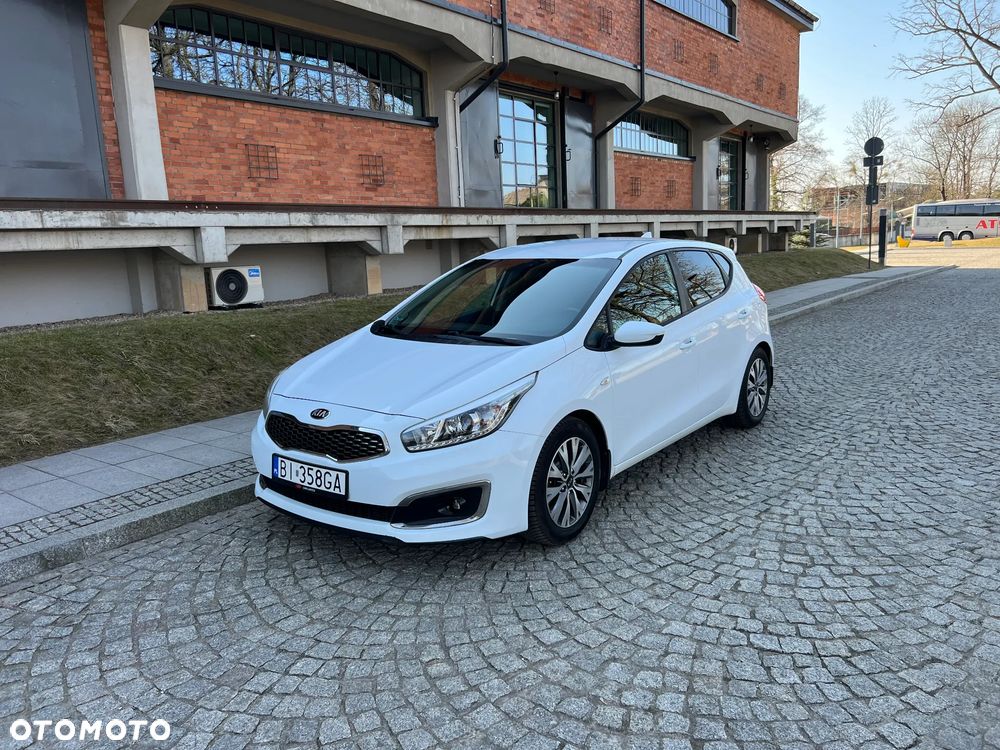 Kia Ceed 1.6 CRDi M - 1