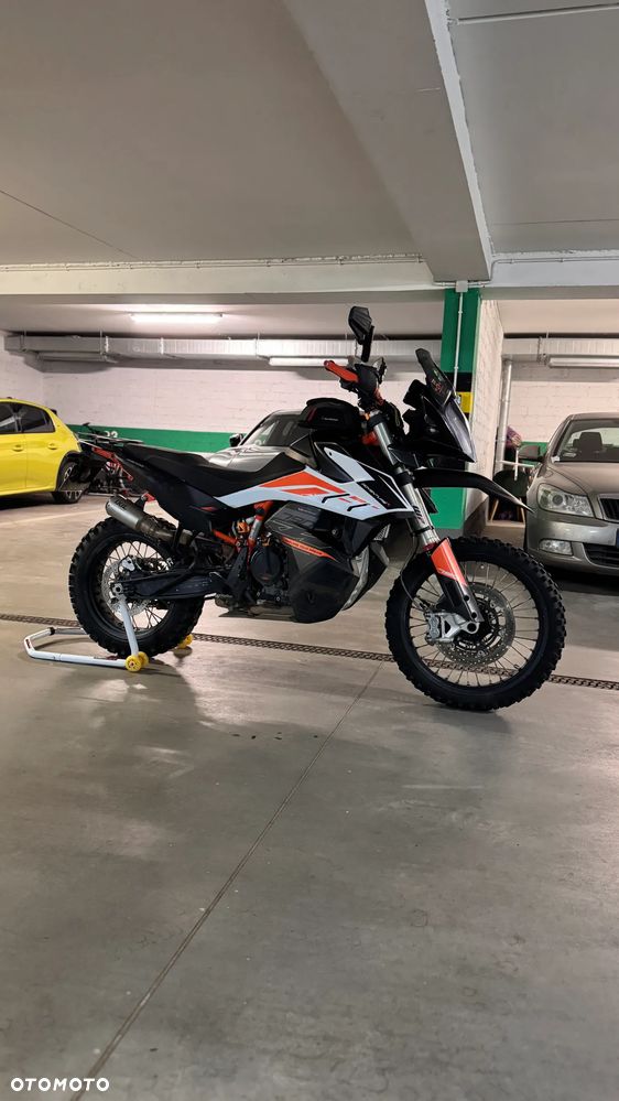 KTM Adventure - 3