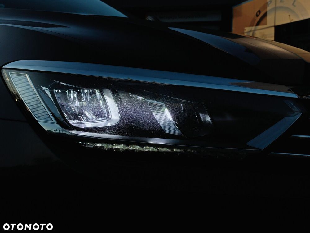 Volkswagen Passat 1.4 TSI BMT Trendline - 16