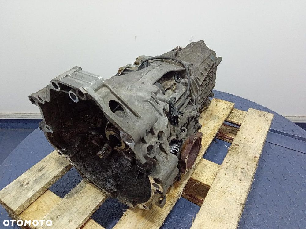 AUDI A4 B6 1.8 T SKRZYNIA BIEGÓW MANUALNA MANUAL GDT - 1